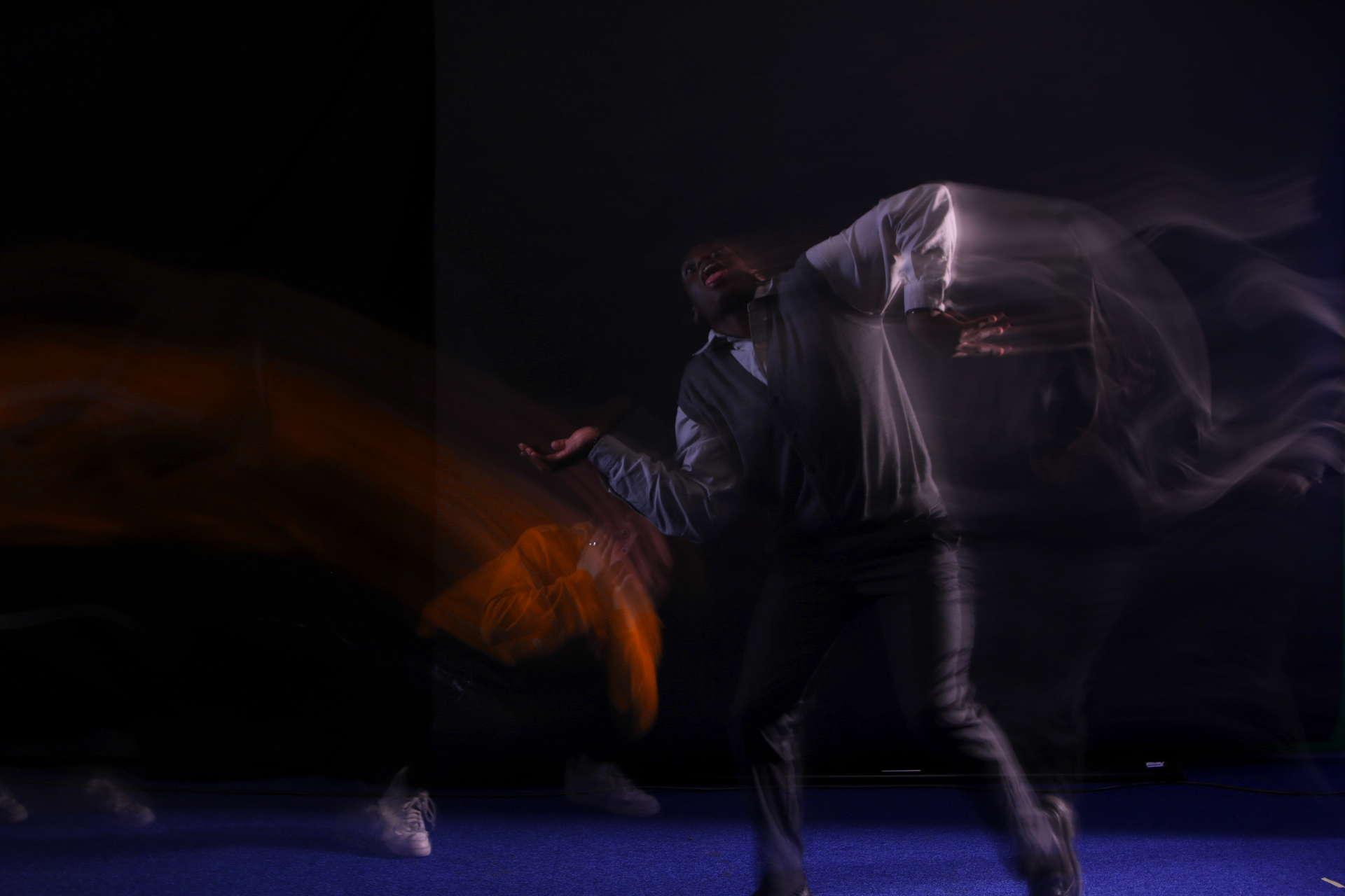 Flou de mouvement deux personnes